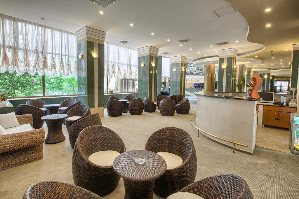 Savoy Hotel Мамая Екстер'єр фото